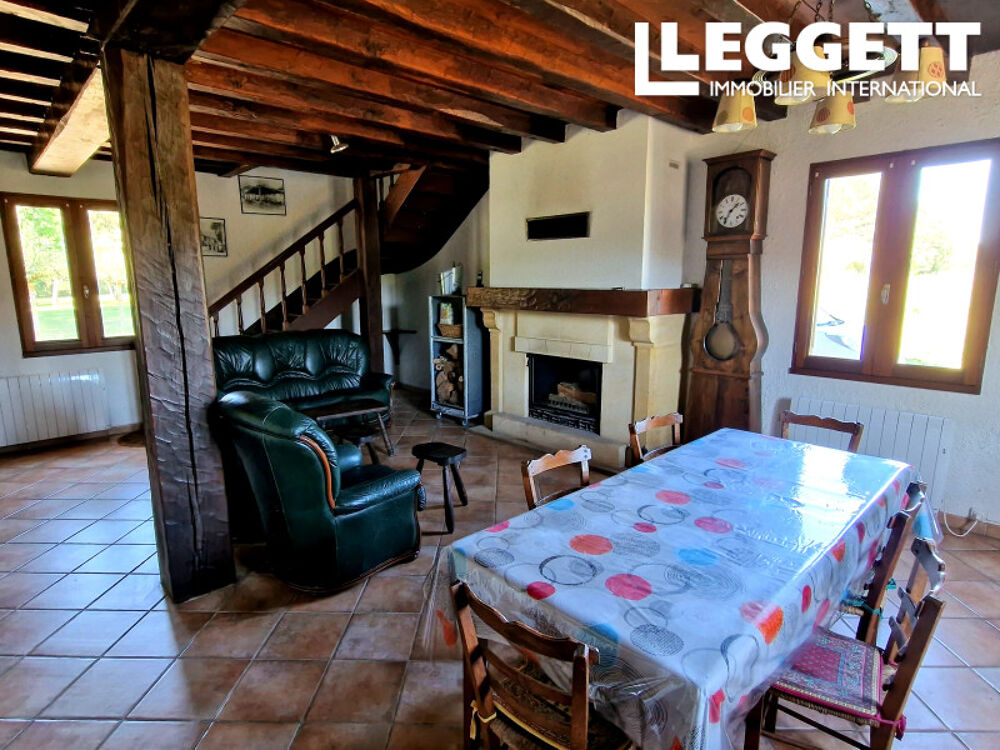 Vente Maison Propriété de caractère en Dordogne avec 5,8 hectares, étang et dépendances proche Mussidan et Bergerac Saint-mÉdard-de-mussidan
