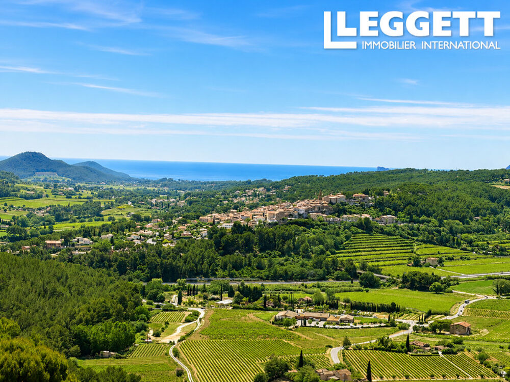 Belle appartement en pierre. 3 chambres, Grand terrasse. LE CASTELLET