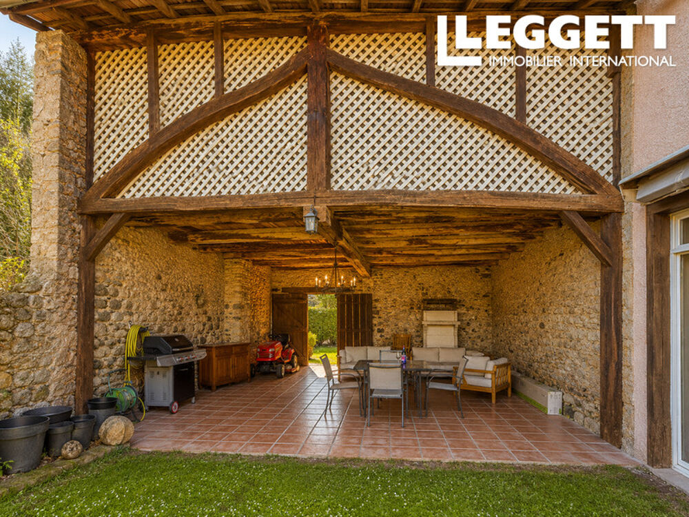 Vente Maison Excellent rapport qualité-prix pour cette magnifique maison de village de 4 chs avec piscine, grange et jardn ArdiÈge