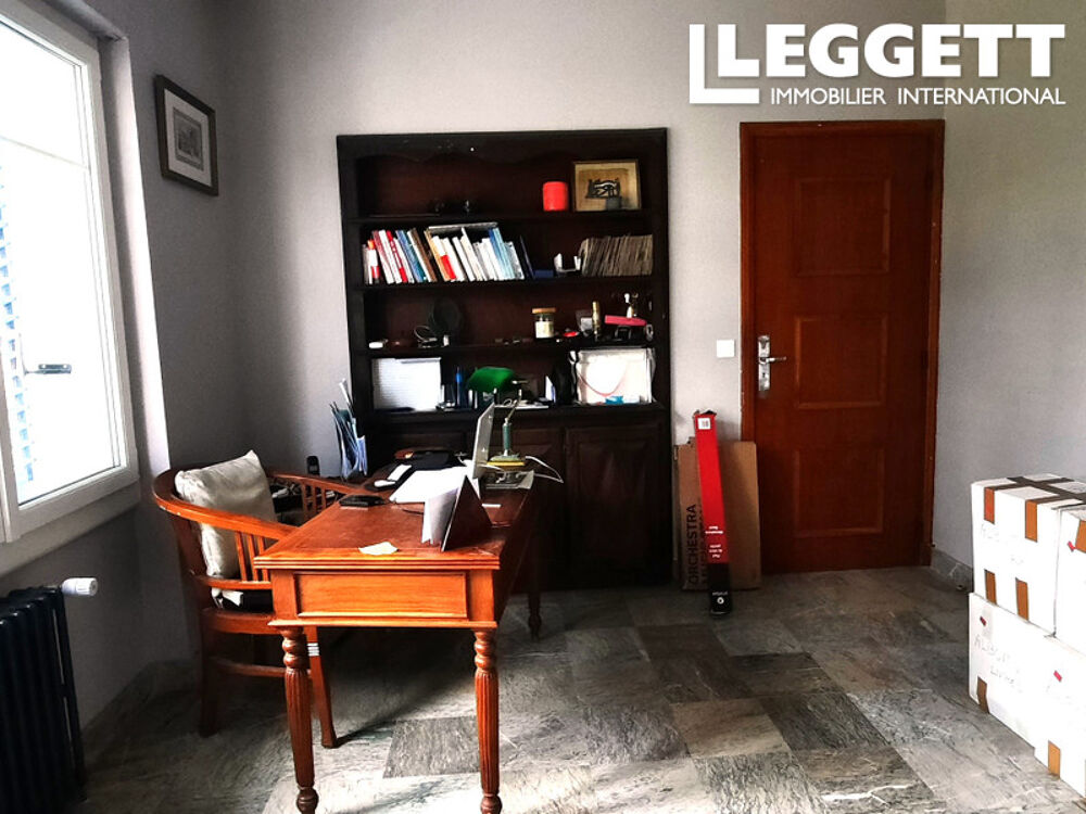 Vente Maison Villa d'époque T6 en pierre, indépendante, 2 sdb, avec jardin, parking privé et vue sur le village médiéval. Aigne
