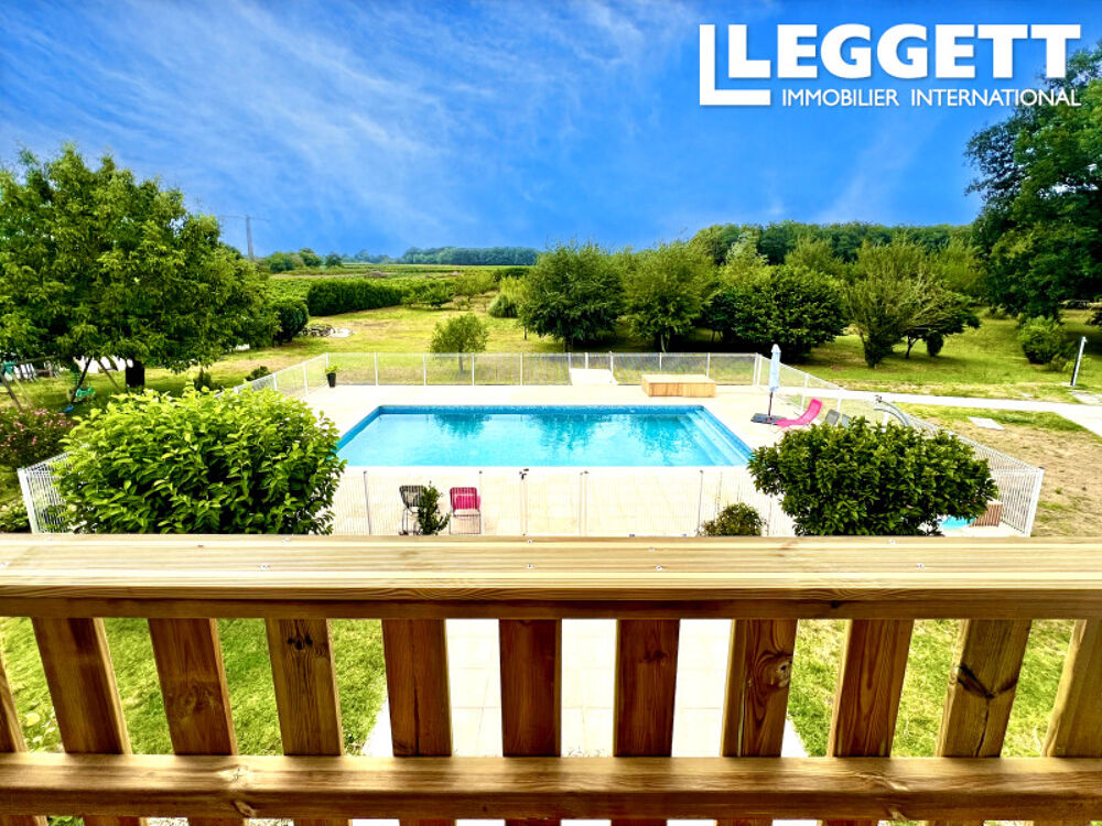Vente Maison Grand maison de village 9 chambres, piscine, parc et jardins, proche du commerce. Lorignac