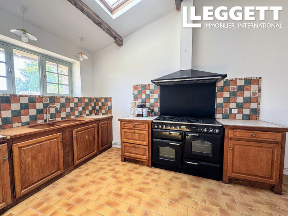 Vente Maison Maison en pierre avec grange, terrasse couverte et charme, à moins de 10 min de Ribérac. Villetoureix