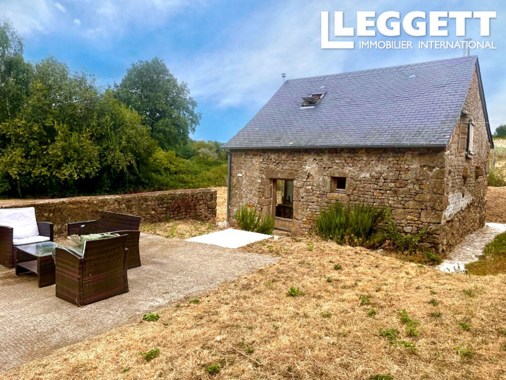 Vente Maison Maison de campagne avec 1 chambre, étang privé, terrain et longère à rénover Saint-martin-de-connÉe