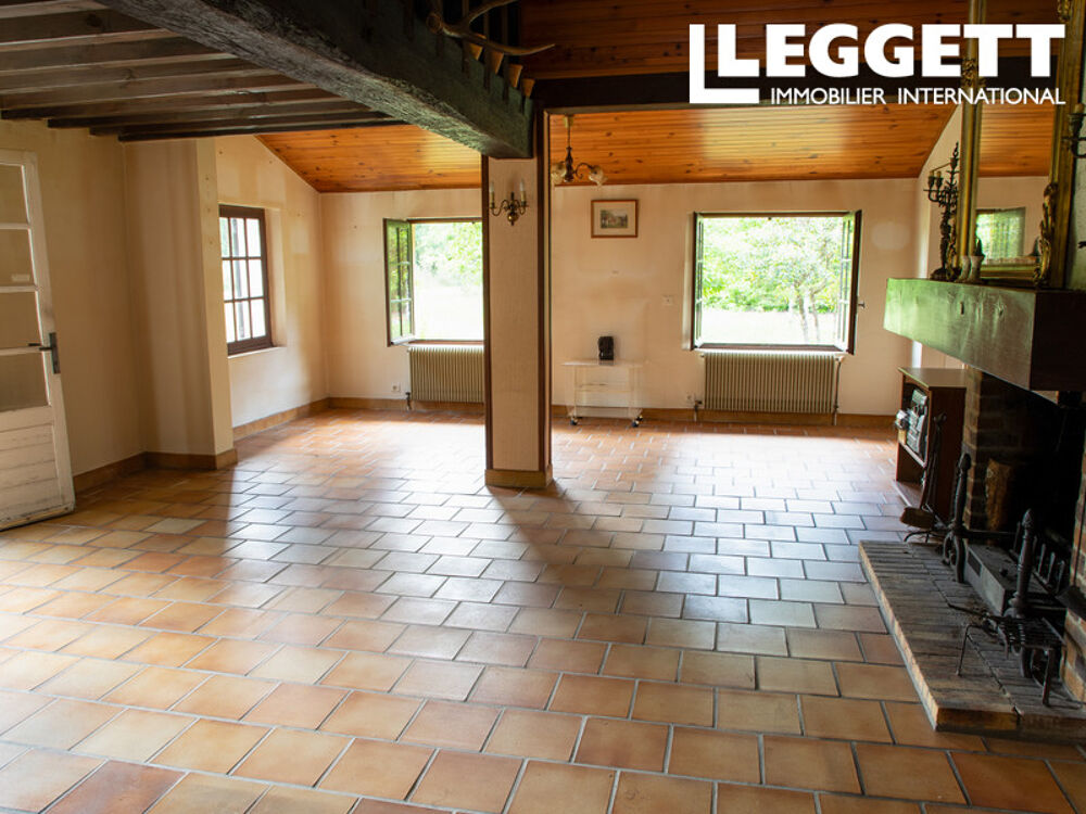 Charmante landaise de caractère, ancien pavillon de chasse, sur 6,2 ha de forêt avec piscine et dépendances