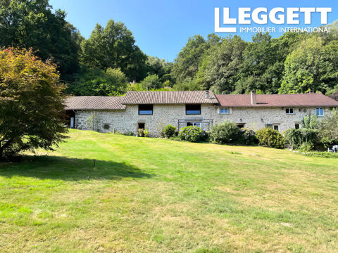   superbe maison en pierre de 6/7 chambres dans un cul de sac tranquille avec un beau terrain Maison - 9 pi�ce(s) - 335 m�