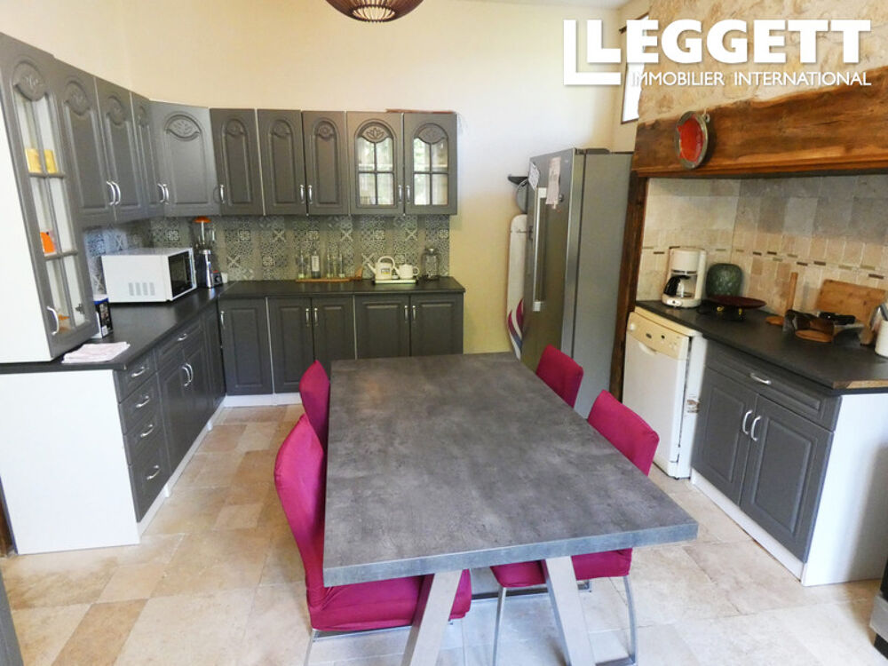 Vente Maison Idéal chambres d'hôtes : magnifique maison bourgeoise parfaitement équipée et proche de toutes les commodités Marcillac-la-croisille