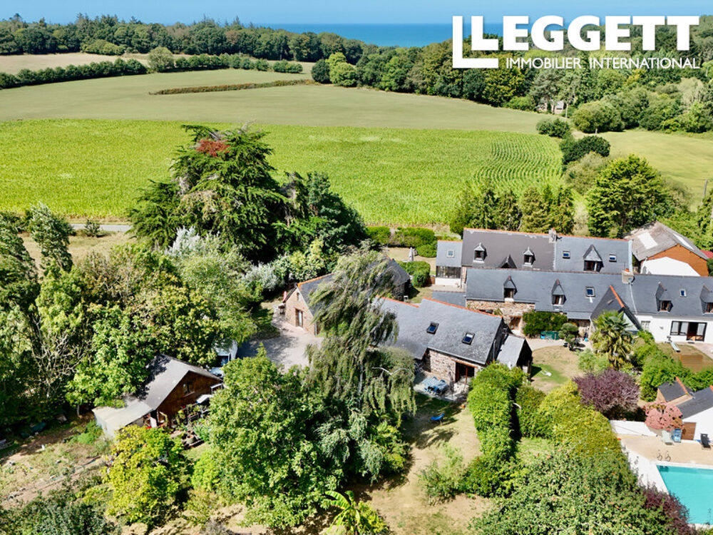 Vente Maison Ensemble de 6 gîtes de charme avec 19 chambres à 2km des plages , piscine, magnifique parc Plestin-les-grÈves