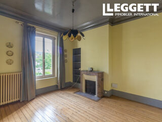  Maison  vendre 8 pices 230 m