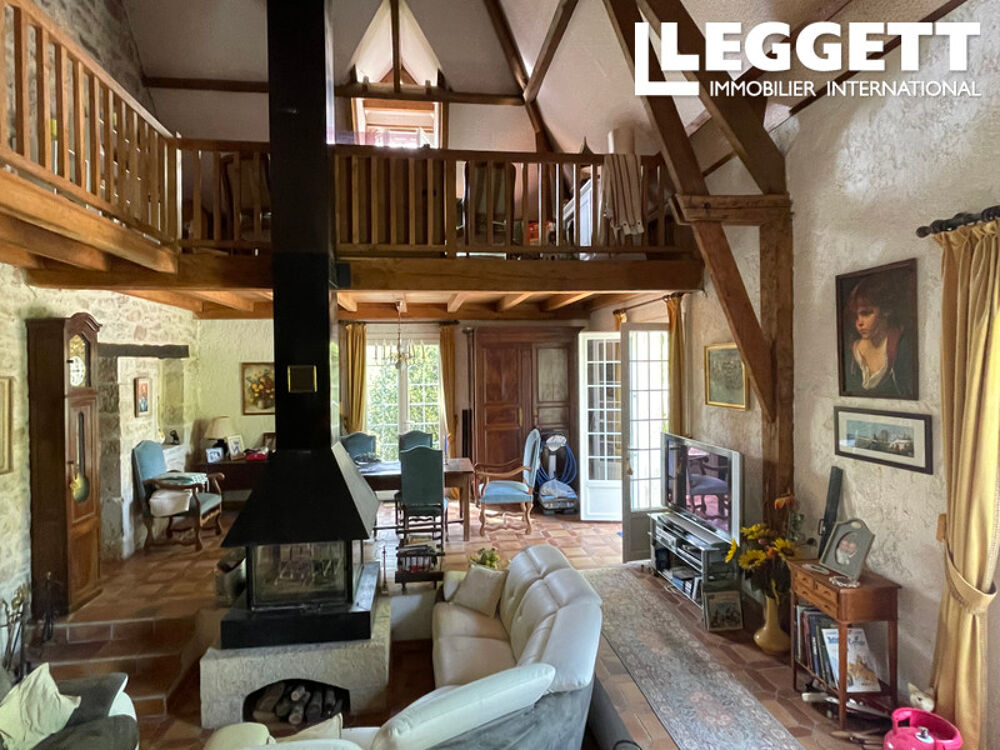 Vente Maison Maison de caractère avec piscine et grand terrain à proximité de Cahors Pradines