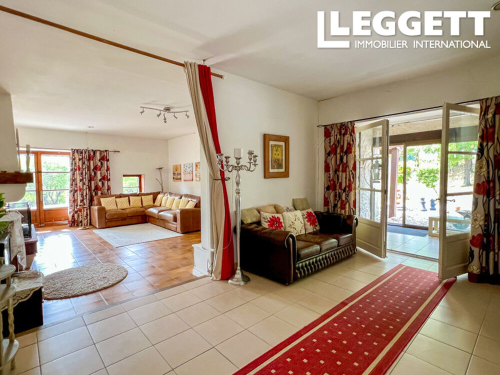 Vente Maison Magnifique propriété en pierre offrant vue panoramique  360°, terrain de 2,9 hectares,  piscine ,double garage Eymet