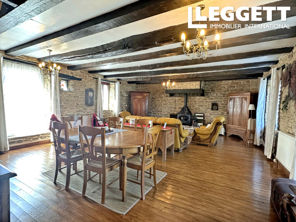Vente Maison Secteur JOSSELIN<br />Grande Longère dans hameau 5 chambres et jardin. Potentiel commercial ou maison de vacances. Josselin