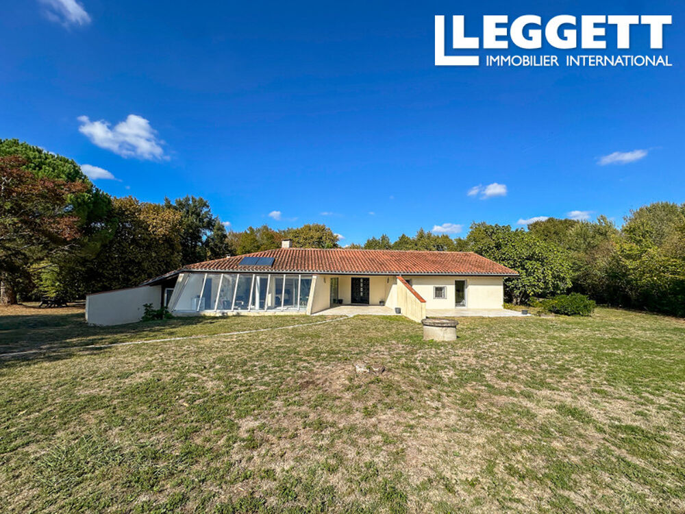 Vente Maison Maison de plain-pied avec piscine, deux vérandas et grandes dépendances à Castelnau d?Auzan-Labarrère Castelnau d'auzan labarrÈre