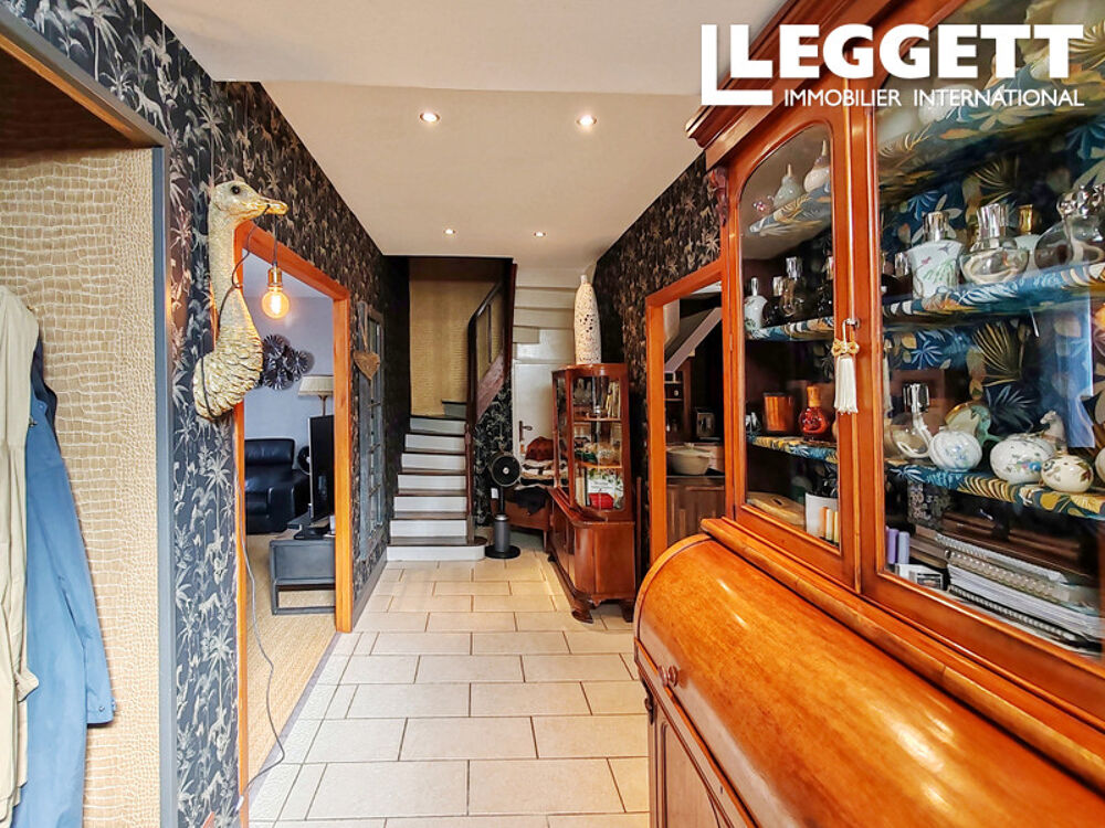 Vente Maison Maison rénovée avec goût, offrant 4 chambres et des beaux espaces à vivre à l'intérieur comme à l'extérieur Saint-genest-d'ambiÈre