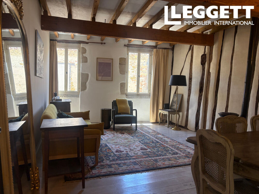 Vente Maison Villasavary - Maison de village atypique dotée de terrasses et d?un parking privé. Villasavary