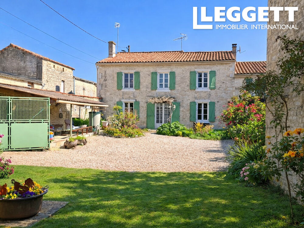Maison 5 pièces 125 m² · à Aigre · 125 m² · 232 000 €