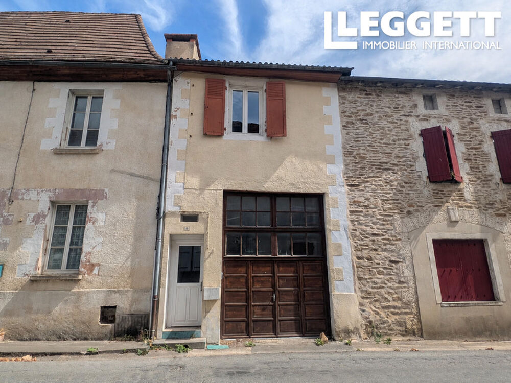 Vente Maison Maison de deux chambres au bourg de Mialet avec grande terrasse, jardin et garage Mialet