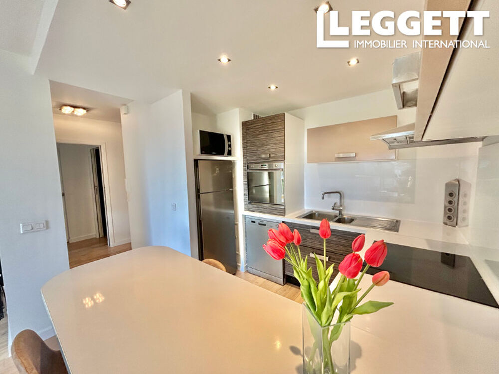 Vente Appartement Antibes ? 2/3 pièces rénové de 47 m² | Vue mer | Terrasse | Piscine | Parking privé | Calme absolu Antibes