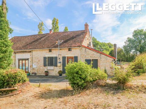   Maison familiale rénovée dans un lieu rurale avec 3 chambres, 2 salle d'eau, jardin, piscine, terrace. Maison - 5 pièce(s) - 162 m²