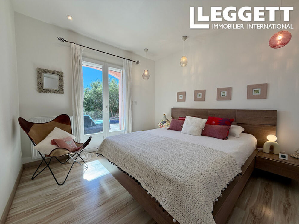 Vente Maison Maison individuelle comprenant 2 appartements, piscine, jardin,  2 garages et vue montagnes Eus
