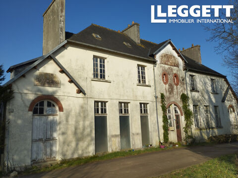   Ancienne �cole � r�nover sur trois niveaux, cour pr�au et jardin Maison - 15 + pi�ce(s) - 420 m�