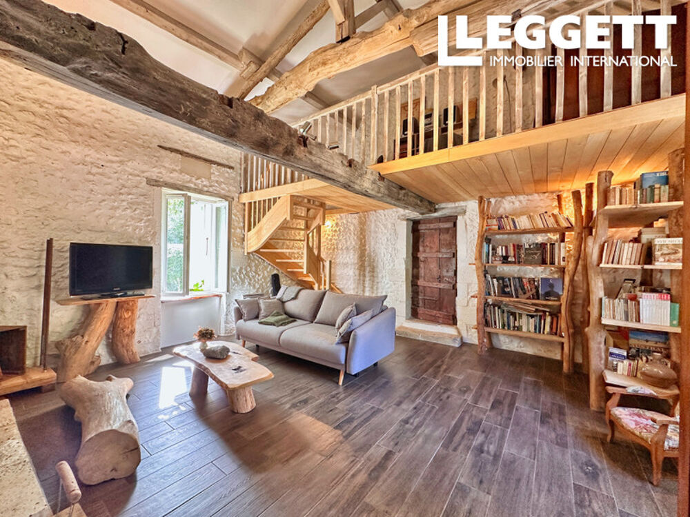 Vente Maison Charmante maison de 3 chambres avec piscine et jardin, isolé mais proche des villages voisins avec commodités. Bouteilles-saint-sÉbastien