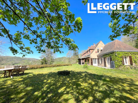   P�rigord Noir ? Vall�e de la V�z�re ? Propri�t� de caract�re sur plus de 6 ha Maison - 14 pi�ce(s) - 330 m�