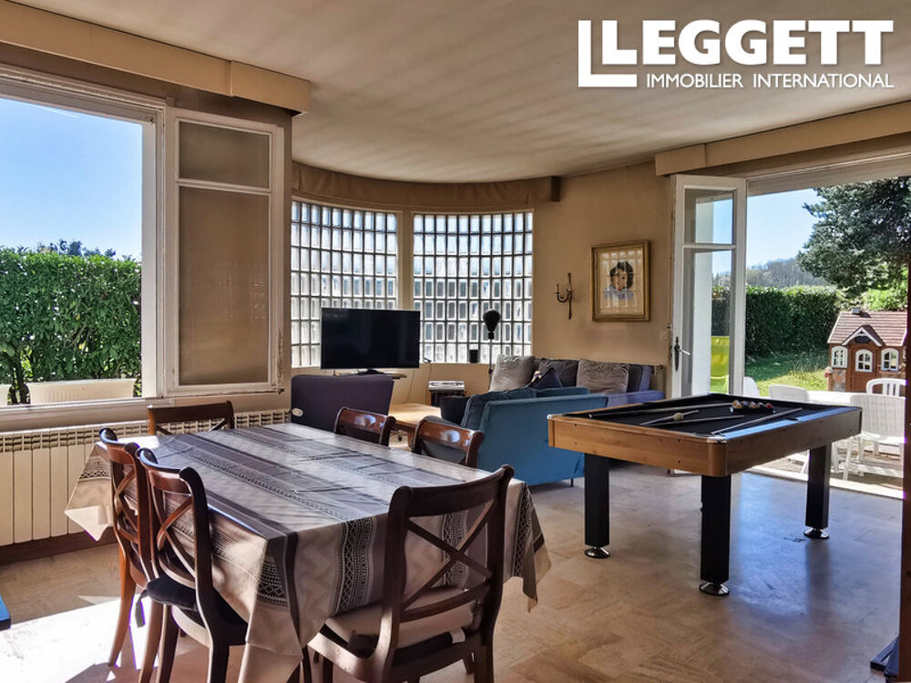 Maison de caractère avec 3 chambres, jardin, garage et beau potentiel, proche Saint-Aignan-sur-Cher et Beauval