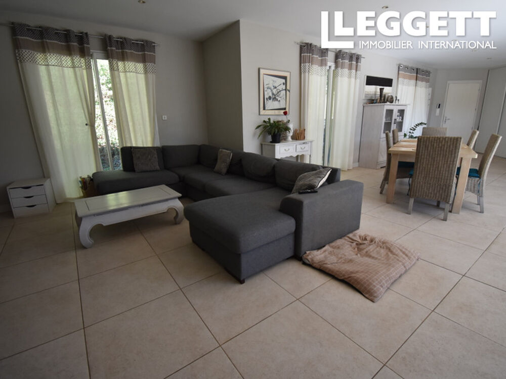 Vente Maison Modern 4 bedroom house, swimming pool, terrace with fenced garden,  sought-after location  20ms from Brive Terrasson-lavilledieu