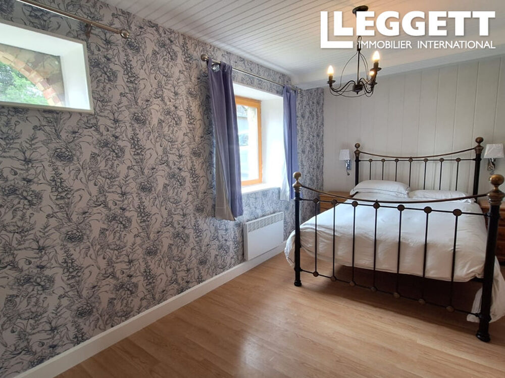 Vente Maison Deux maisons, étang et dépendances sur 1,5 ha. Gandelain