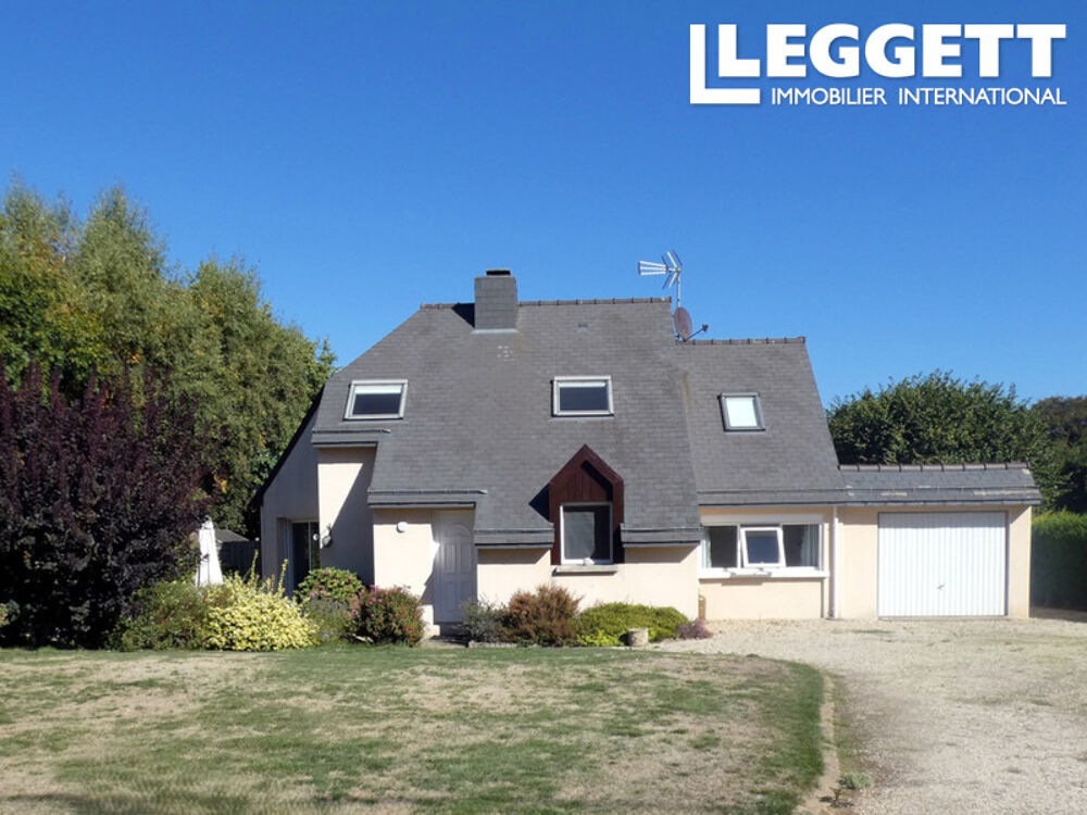 Maison contémporaine 105 m² 5 pièces, sur un terrain d'environ 3930 m², située à 10 km de la côte du Goëlo