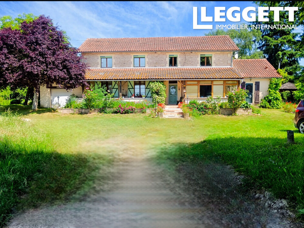 Vente Maison REDUIT belle maison de 5 chambres située dans un magnifique jardin avec verger, potager et vue sur la campagne Payroux