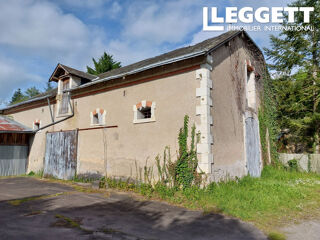  Remise / Grange � vendre 298 m� Villeloin-coulang�