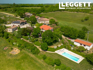  Maison � vendre 15 + pi�ces 710 m�