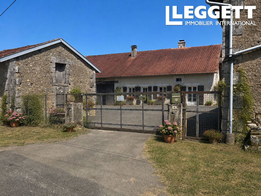 Vente Maison Magnifique ferme rénovée avec piscine, grange, atelier, de nombreuses dépendances et TERRAIN ! Lussas-et-nontronneau