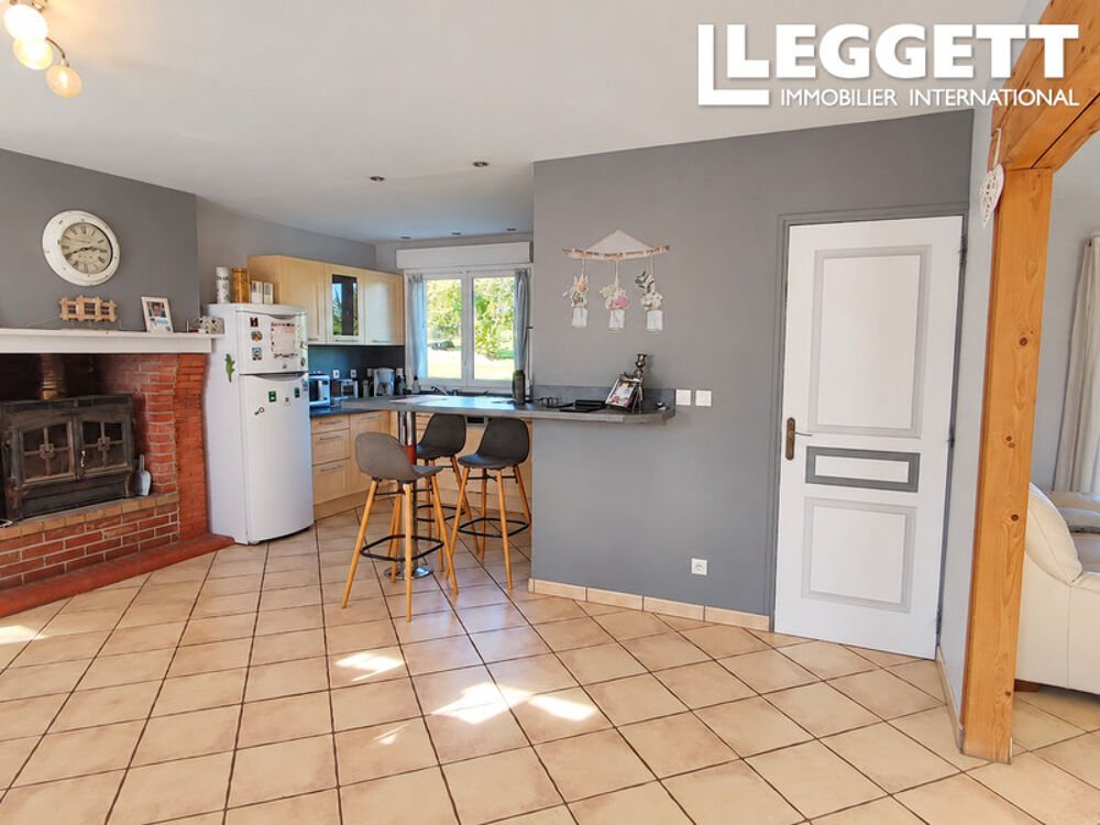 Vente Maison Leggett vous présente une spacieuse corps de ferme normande de 6-7 chambres avec plus de 250 m² de dépendances Cavigny