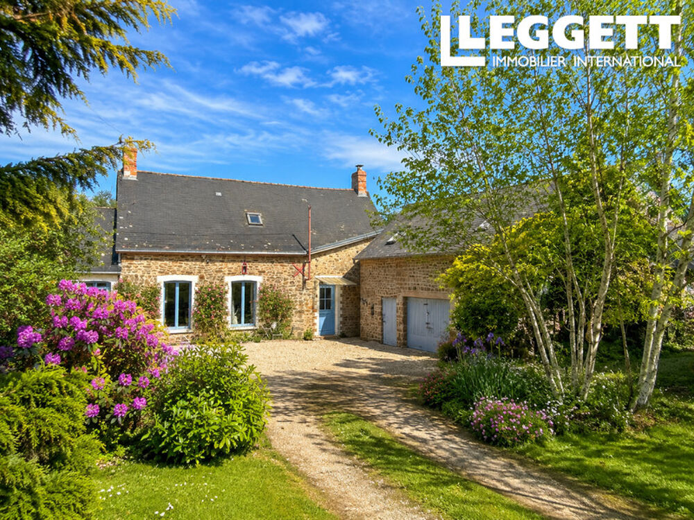 Une maison principale et deux maisons indépendantes, 2,2ha, dependances chevaux