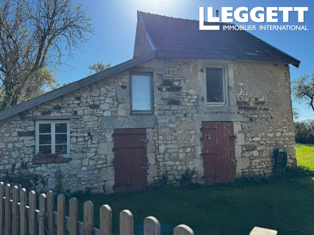 Maison de hameau pleine de caractère à vendre à Les Pichons, avec dépendance et vaste terrain de 4 378 m².