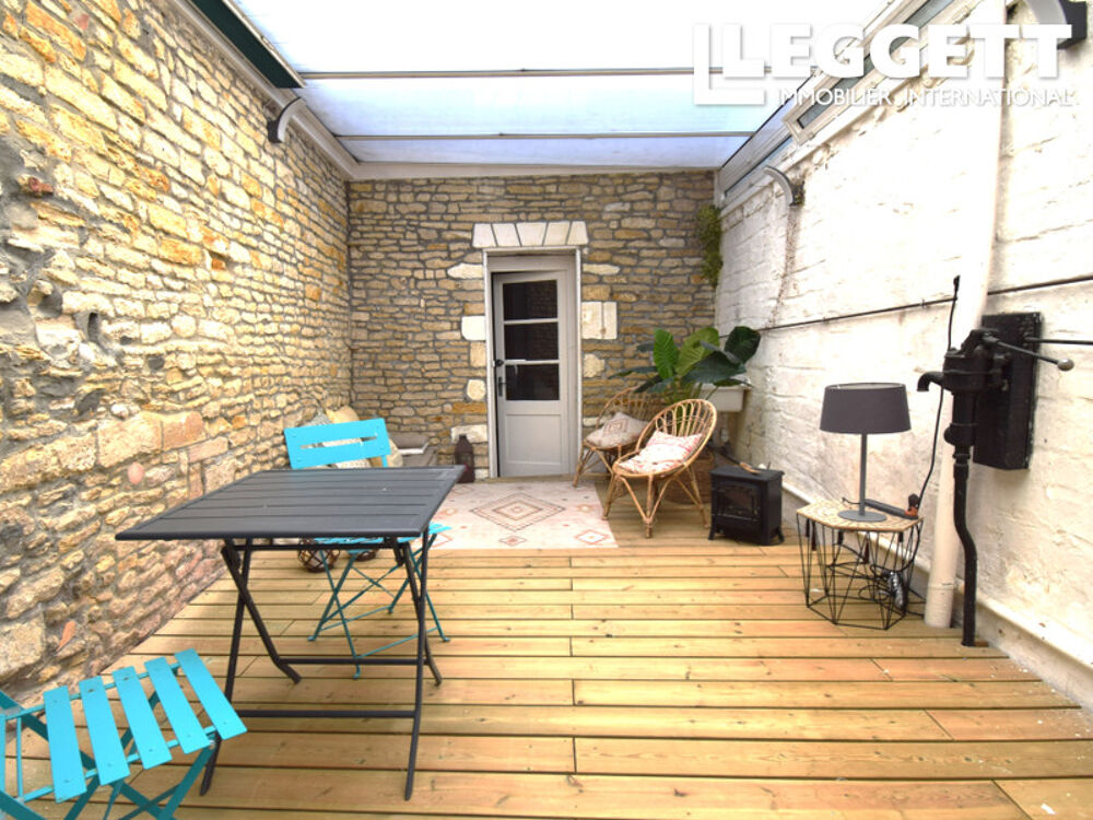 Maison au c?ur de Château d?Oléron, jardin, 3 chambres, 2 salles d?eau, emplacement idéal, potentiel locatif.