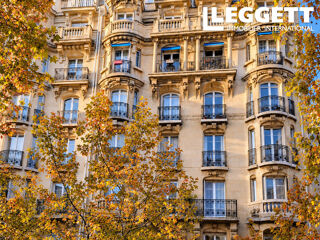 Vente Appartement PARIS 15e, Grenelle, Appartement lumineux de 73 M2, 4P (T4), balcon, Haussmann de charme ravalé avec ascenseur Paris 15