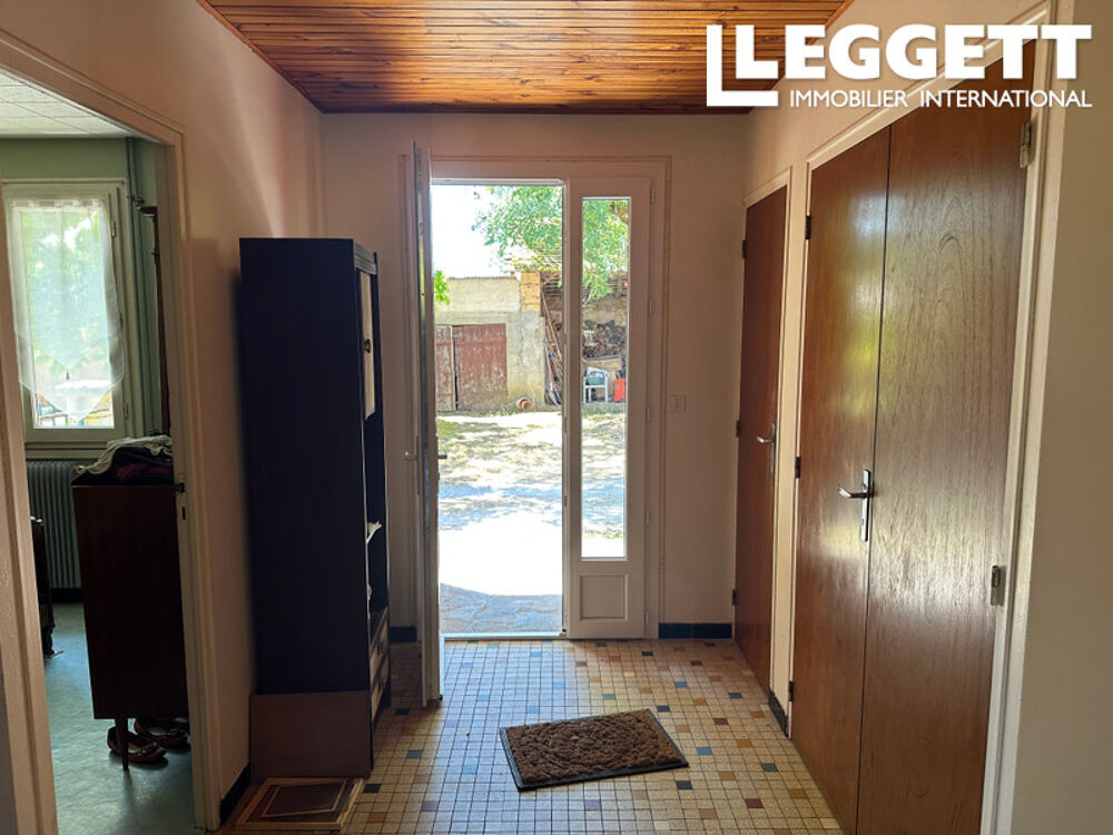 Maison en pierre avec grange et garage dans un paisible hameau à Corgnac-sur-l?Isle