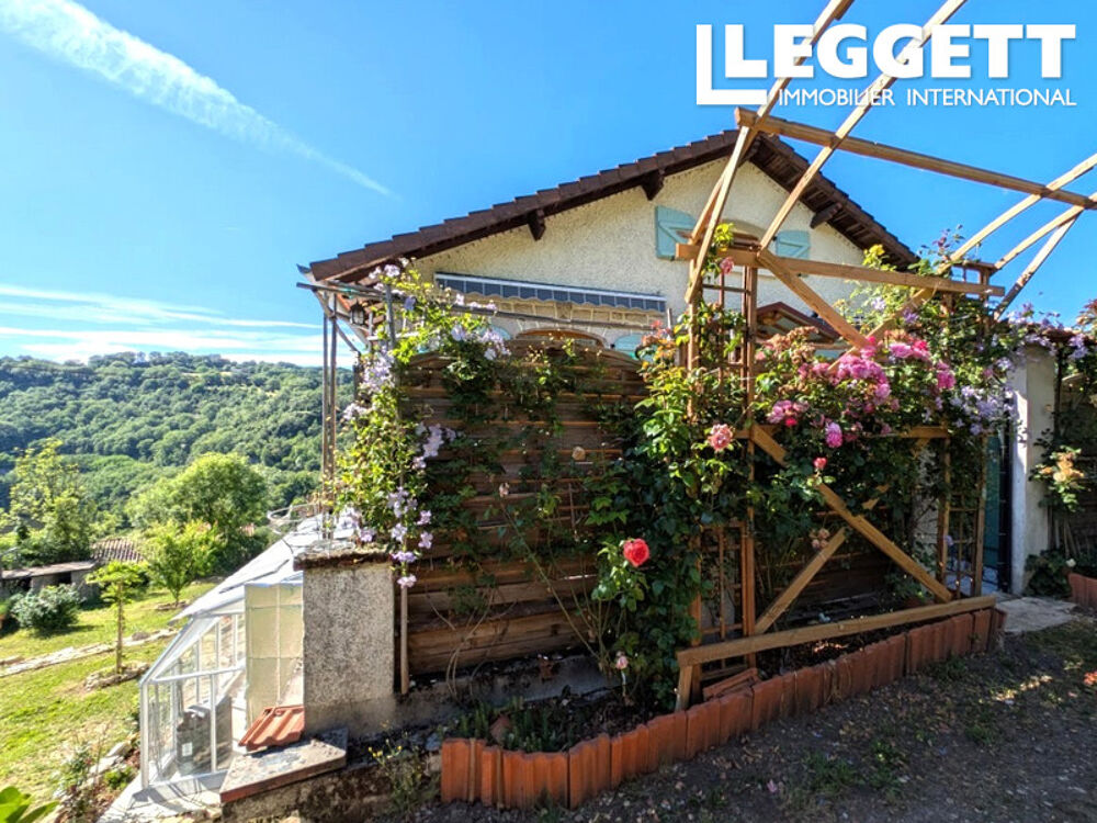 Vente Maison Ravissante maison rénovée récemment (2 chambres, véranda), beau jardin et vue splendide sur la vallée du Lot Capdenac