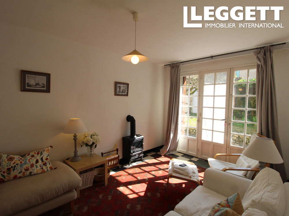 Vente Maison Maison familiale de 4 chambres avec jardin, située dans l'un des plus beaux villages de France Angles-sur-l'anglin