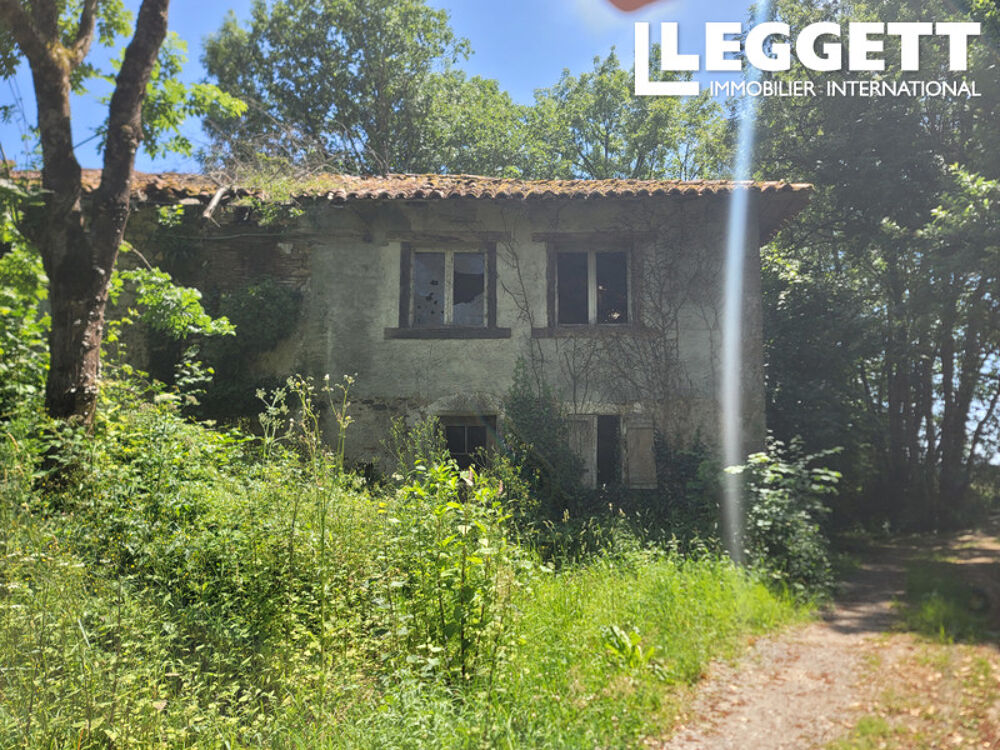 Maison en pierre à rénover dans un hameau paisible sur la commune de Saint-Junien