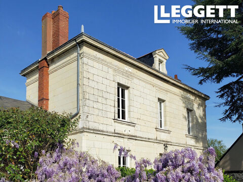 Magnifique maison de maître dans le centre de Saumur avec quatre chambres, un grand jardin et une piscine 545000 Saumur (49400)
