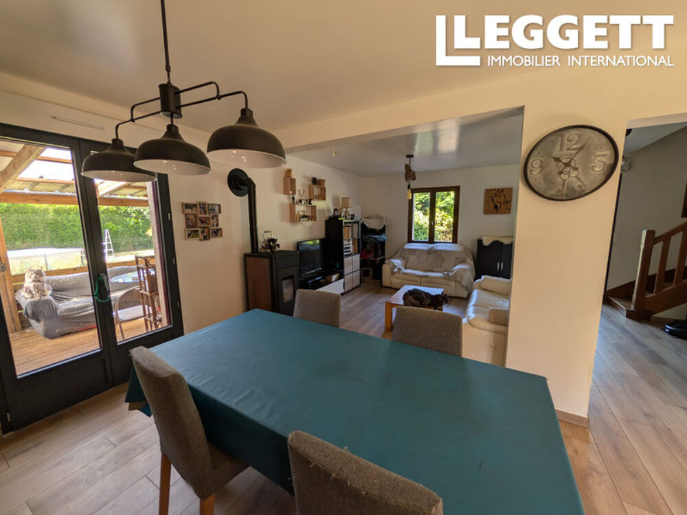 Vente Maison Jolie maison de 4 chambres, bien entretenue, dont une au rez-de-chaussée, sur un terrain de 1 000 m². La chapelle-neuve