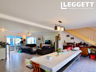 Vente Maison Maison familiale moderne dotée de 8 chambres ; garage indépendant et jardin attenant; proche commerces. Mazerolles