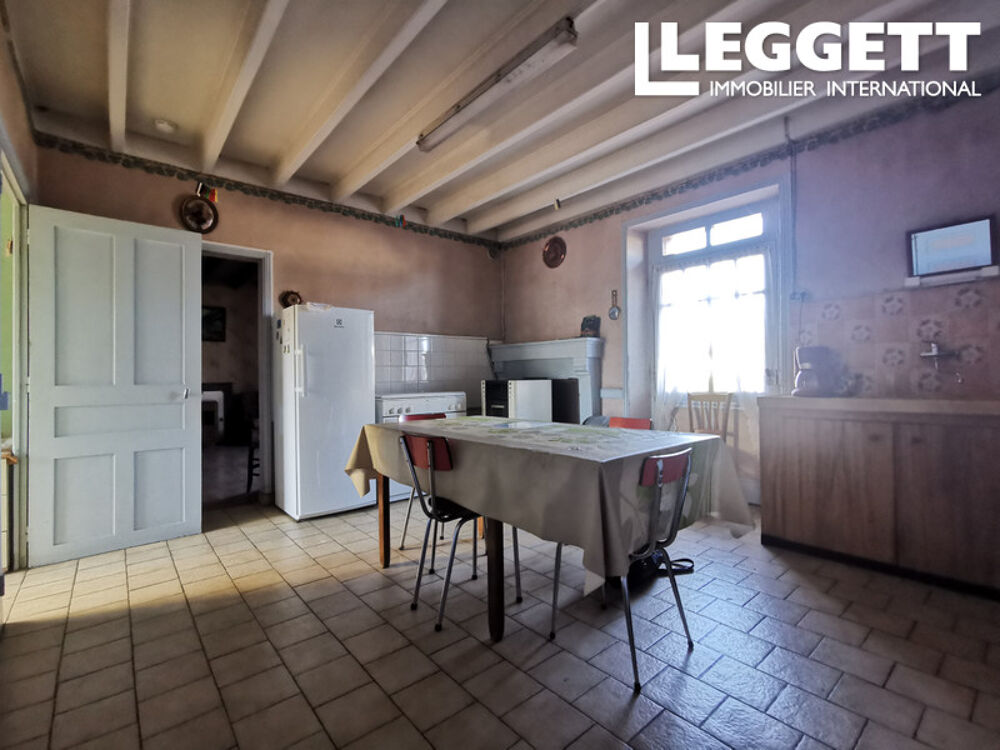 Vente Maison Maison et son  corps de ferme  de 1890 dans un paisible village des Deux-Sevres. Assais-les-jumeaux