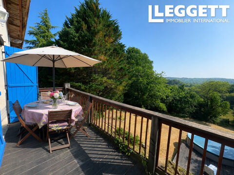   Maison élégante et moderne de 3/4 chambres, belles vues, 2 terrasses et piscine. Maison - 9 pièce(s) - 135 m²
