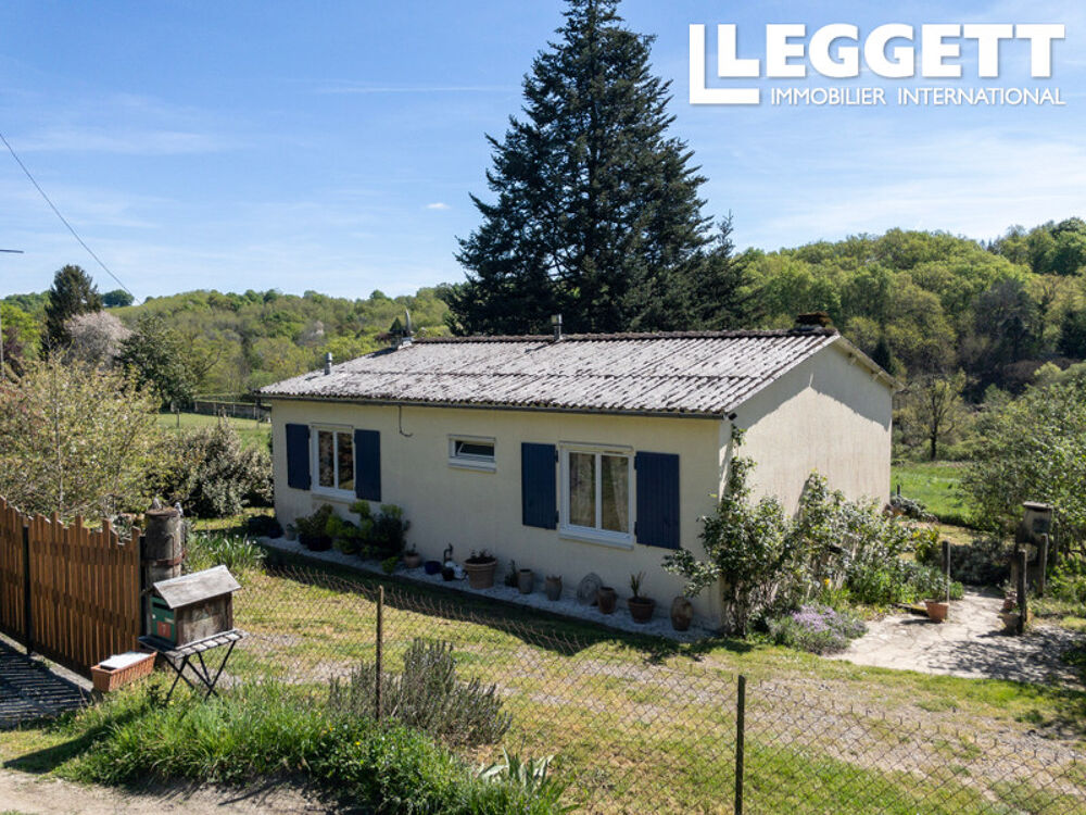 Vente Maison Maison de campagne idéalement située au bord de la Tardoire, chambres et salle de bains au rez-de-chaussé Roussines