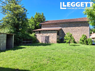  Remise / Grange � vendre 702 m�